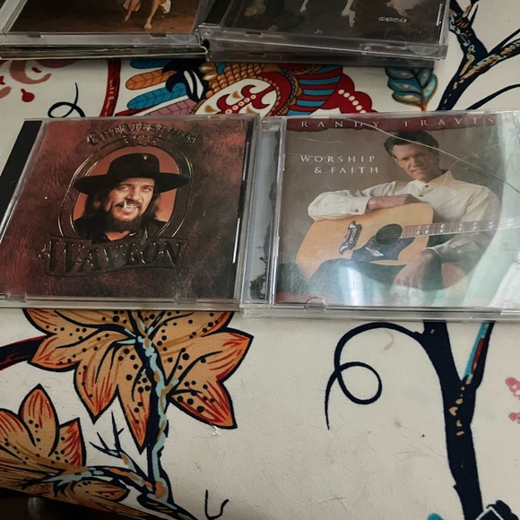 Assorted Music CD Collection - Picture 4 of 6